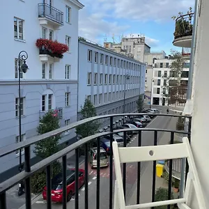 https://warsaw-apartment-downtown-powile.warsawhotelspoland.com