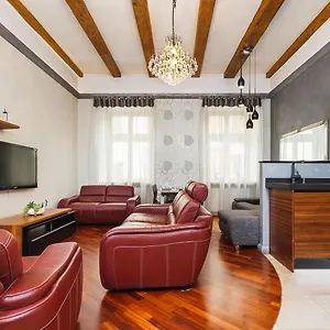 https://apt-luxury-kazimierz-district.krakowhotelspoland.com